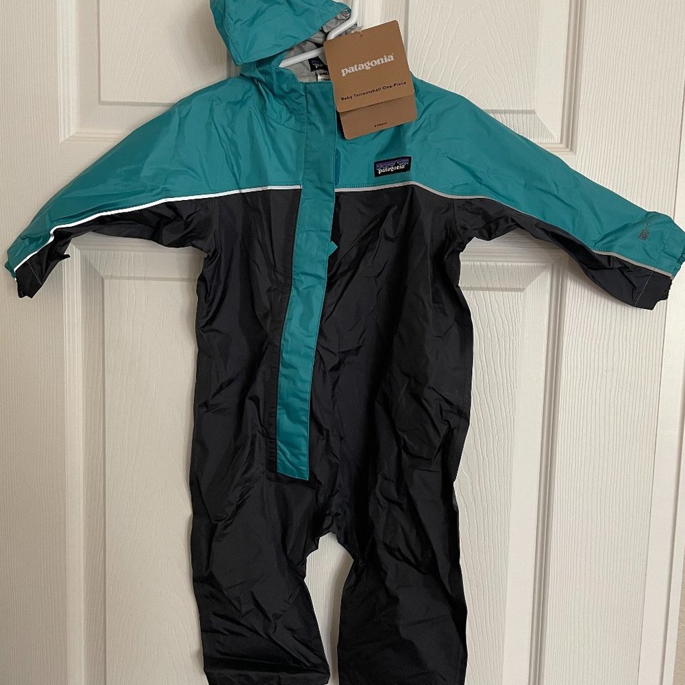 NWT Patagonia Baby Torrentshell (6-12 mo)